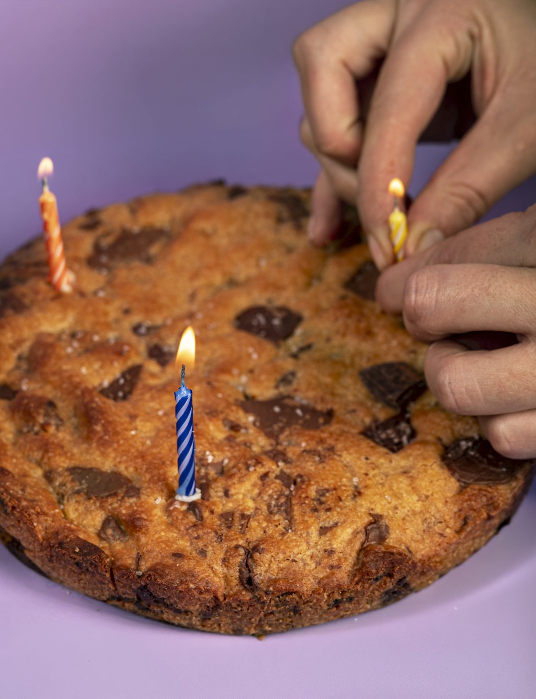 Cookie Cake de Chips de Chocolate con velas